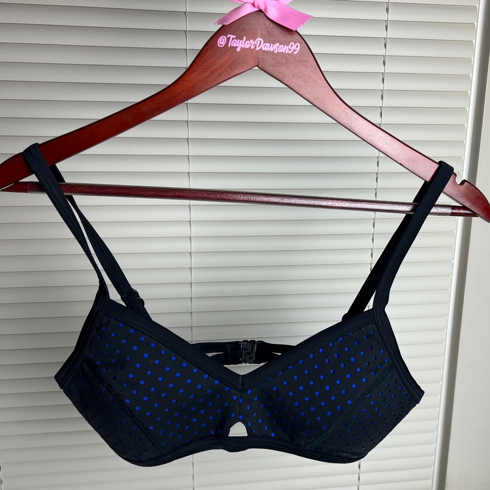 Black Push up Sports Bra